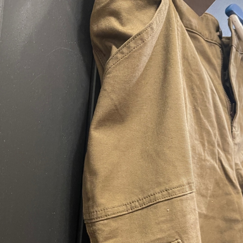 Women's Duluth Trading Co. Brown Curvesetter Waistband Cargo Pants - Picture 4 of 9